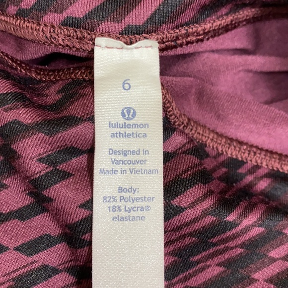 LULULEMON || Wunder Under Crop III Pants Zig Zag🌺 - Picture 9 of 10